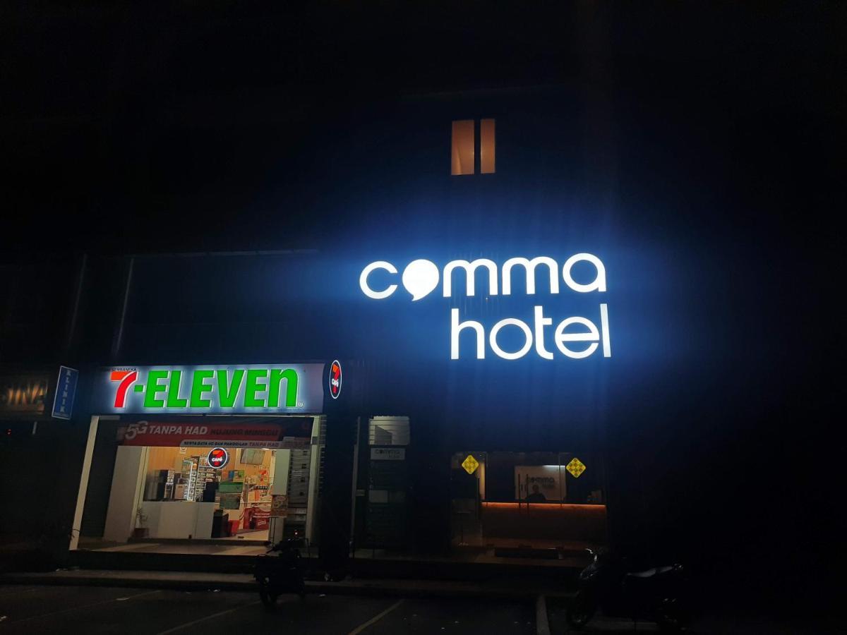 Hotel Comma 2*
