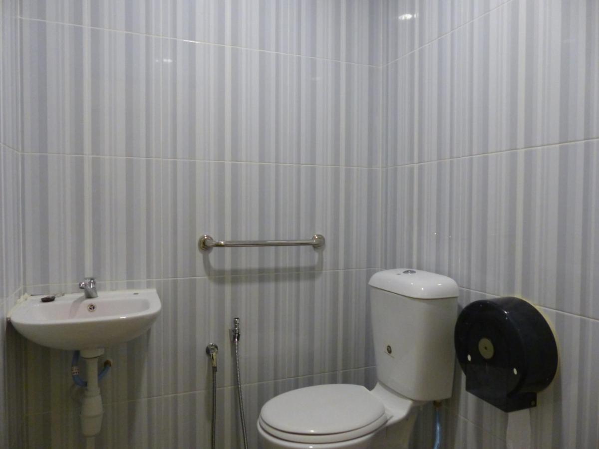 Comma 2* Bandar Saujana Putra