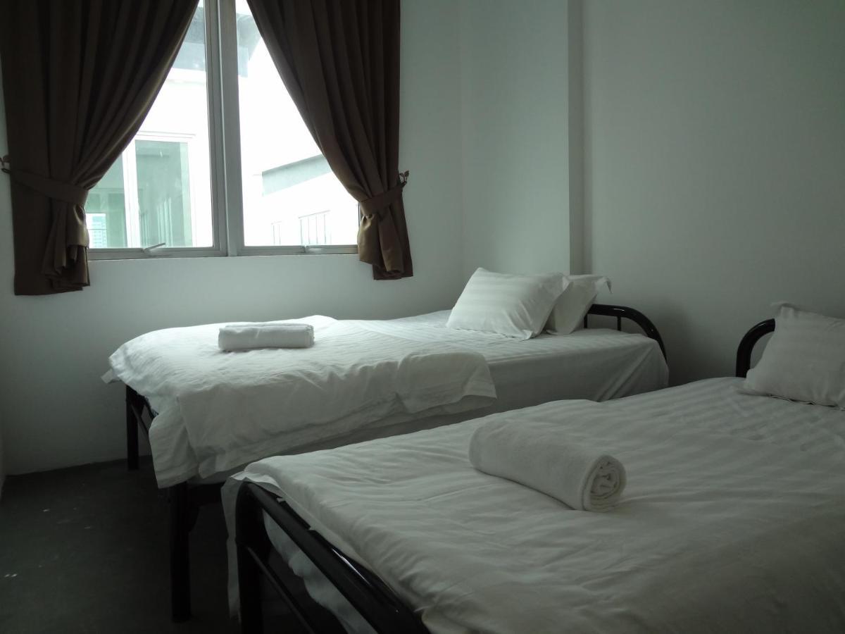 Comma Bandar Saujana Putra